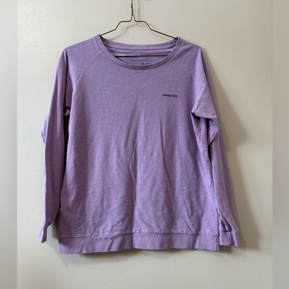 Patagonia long sleeve Responsibili tee purple women’s size large